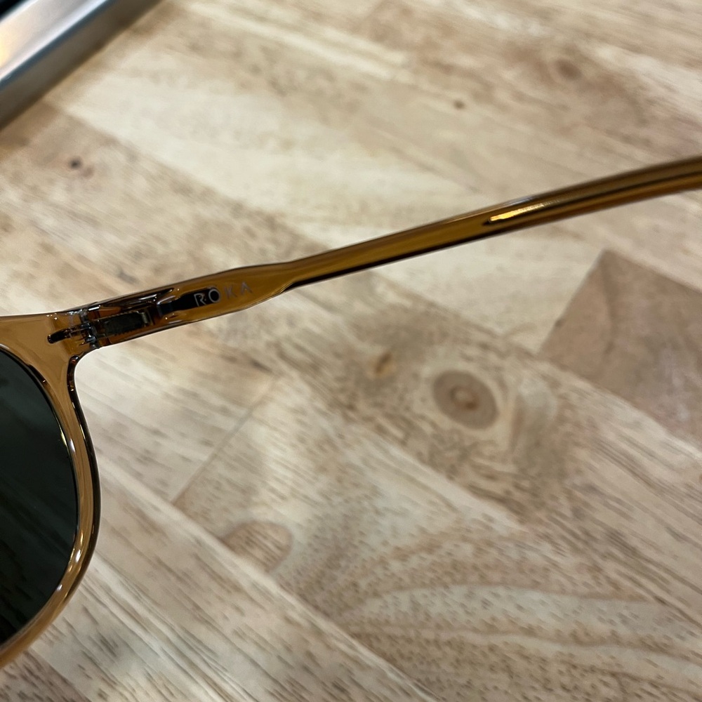 Roka Oslo Brown Sunglasses for women or Men running - Picture 6 of 8